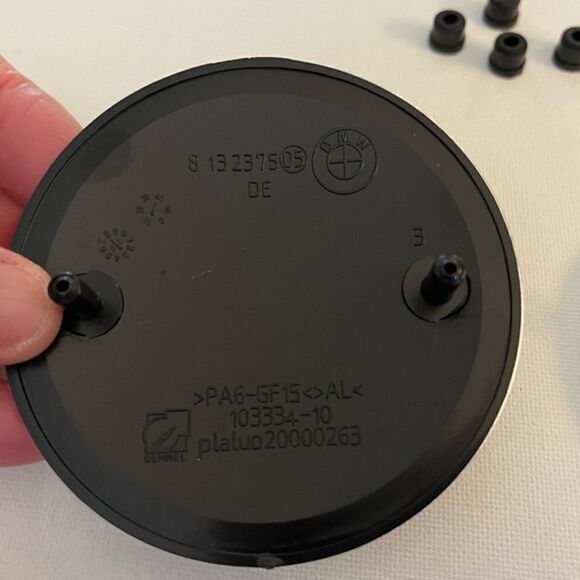 BMW logo Emblems for Hood & Trunk set of 2 Blue & Silver NWT - Picture 8 of 9